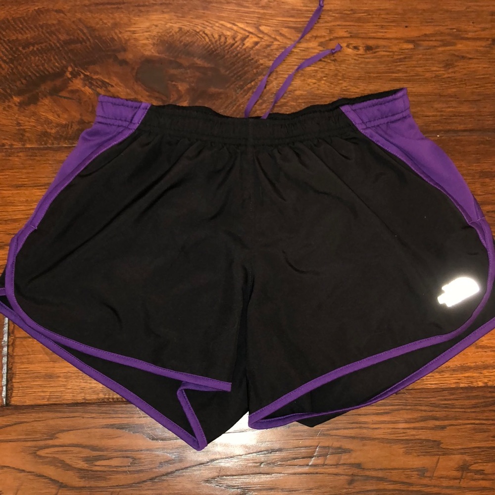 NORTH FACE shorts with underwear lining!